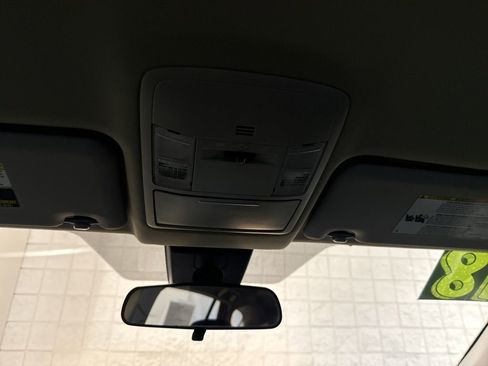 Used 2018 Toyota RAV4 LE image 23