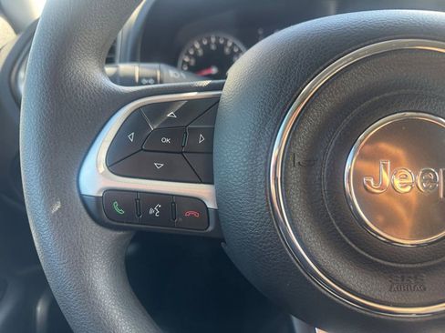 Used 2023 Jeep Renegade Latitude image 22