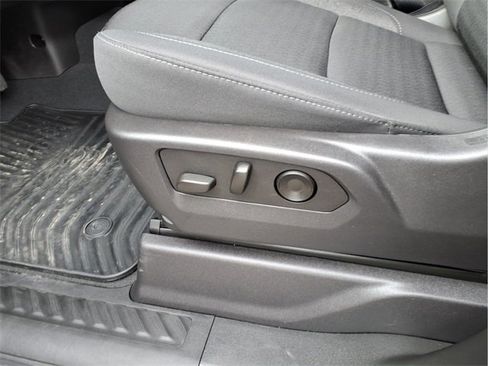 Used 2024 Chevrolet Silverado 1500 Custom image 18
