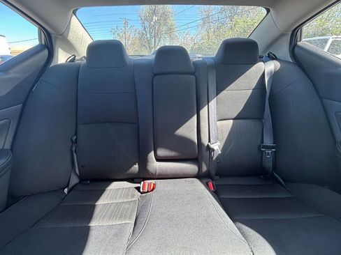 Used 2025 Nissan Altima 2.5 SV image 36