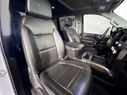 Used 2023 GMC Sierra 2500 Denali w/ Denali Ultimate Package image 17