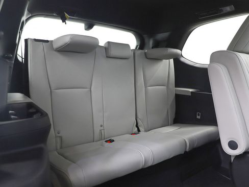Used 2026 Toyota Grand Highlander image 15