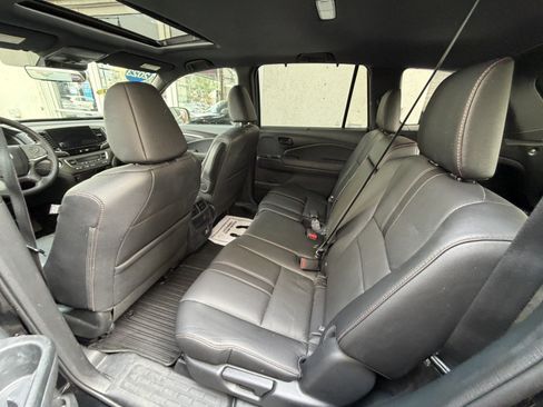 Used 2023 Honda Passport TrailSport image 12