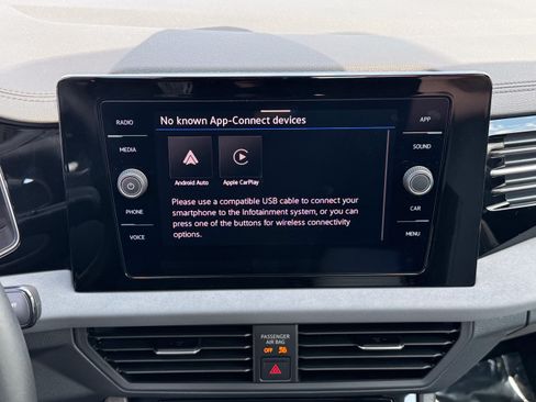 Used 2025 Volkswagen Jetta SE w/ Sunroof Package FWD image 25