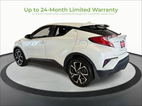 Used 2021 Toyota C-HR XLE FWD image 5
