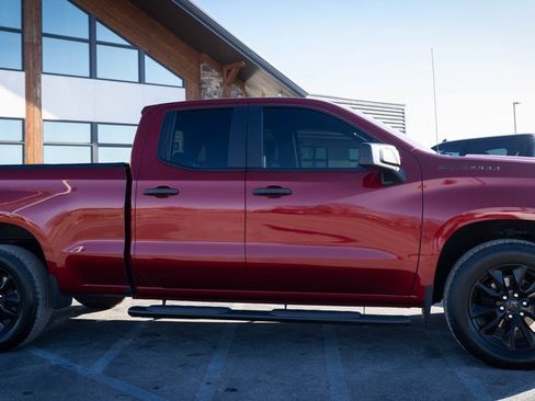 Used 2021 Chevrolet Silverado 1500 Custom image 23