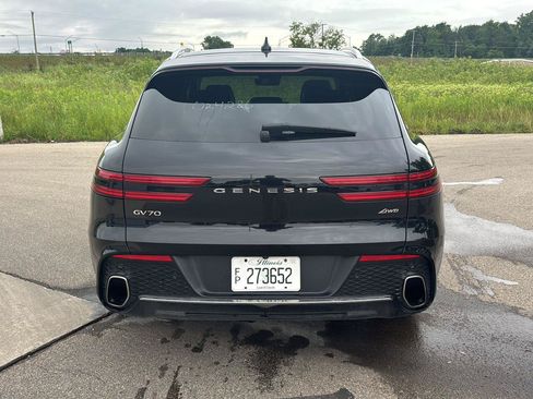 Used 2025 Genesis GV70 2.5T AWD/4WD image 4