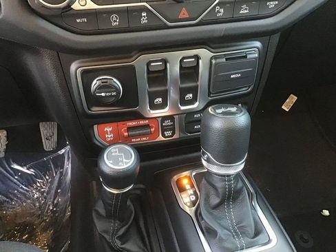 New 2026 Jeep Wrangler Rubicon w/ Safety Group image 15