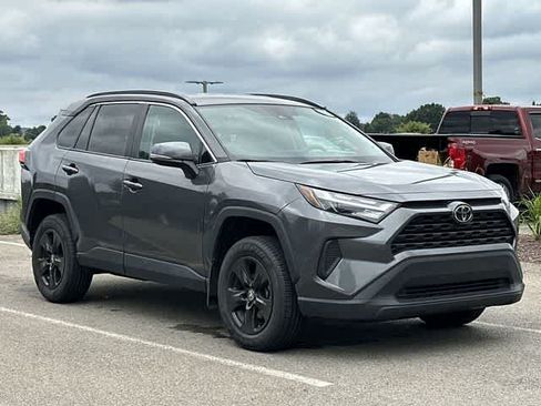 Used 2024 Toyota RAV4 XLE AWD/4WD image 21