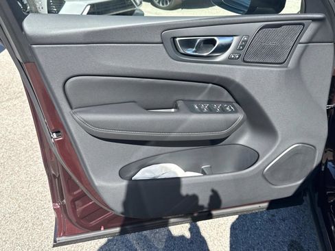 New 2026 Volvo XC60 B5 Ultra w/ Climate Package image 16