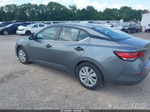 Used 2024 Nissan Sentra S FWD image 8