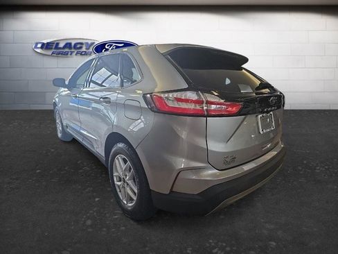 Used 2023 Ford Edge SEL w/ Convenience Package image 4