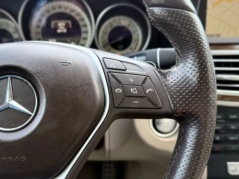 Used 2014 Mercedes-Benz E 350 4MATIC Sedan image 15