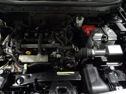 Used 2020 Nissan Kicks S image 19