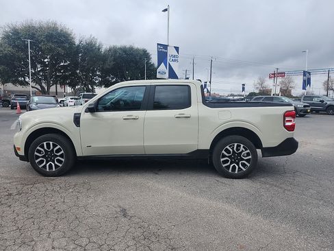 Used 2024 Ford Maverick Lariat image 5