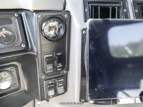 Used 2003 HUMMER H1 4-Door Open Top AWD/4WD image 30