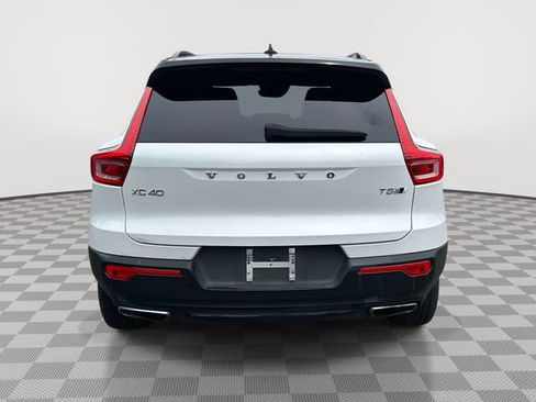 Used 2019 Volvo XC40 T5 R-Design AWD/4WD image 6