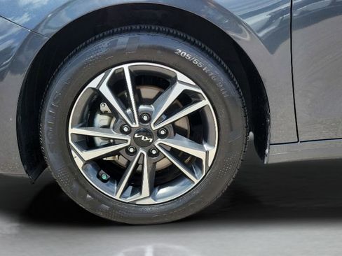 Used 2024 Kia Forte LXS FWD image 29