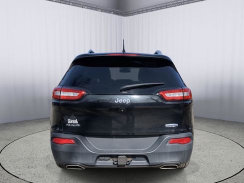 Used 2015 Jeep Cherokee Latitude w/ Cold Weather Group image 6