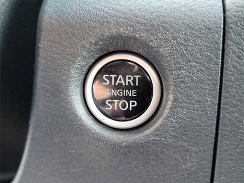 Used 2023 Nissan Frontier S w/ Technology Package image 9