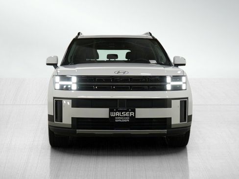 Used 2025 Hyundai Santa Fe Limited image 8