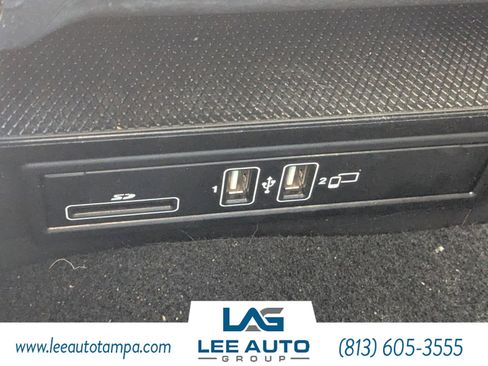 Used 2018 Mercedes-Benz C 300 Sedan w/ Premium Package image 21