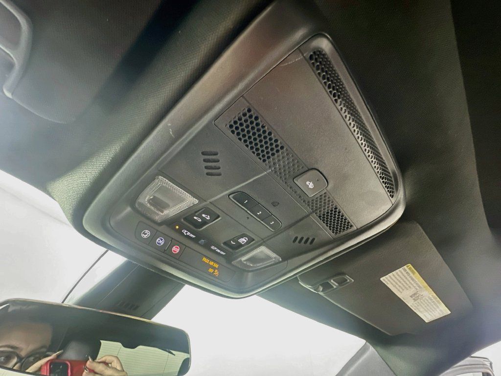 Used 2024 Cadillac XT5 Premium Luxury FWD image 37