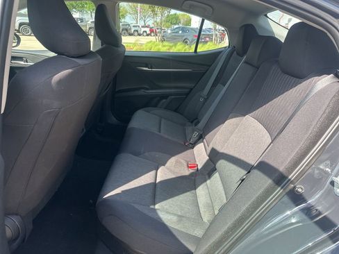 Used 2025 Toyota Camry LE image 9