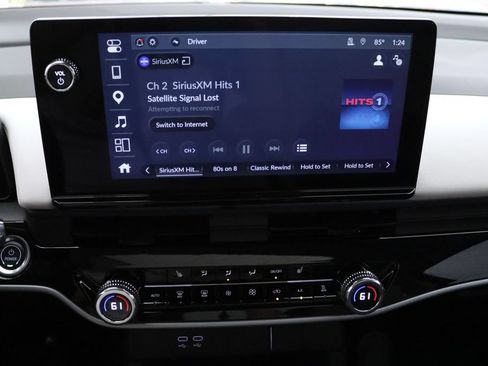 Used 2025 Honda Prologue Touring image 19