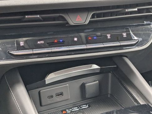 New 2025 Buick Envision Sport Touring image 20