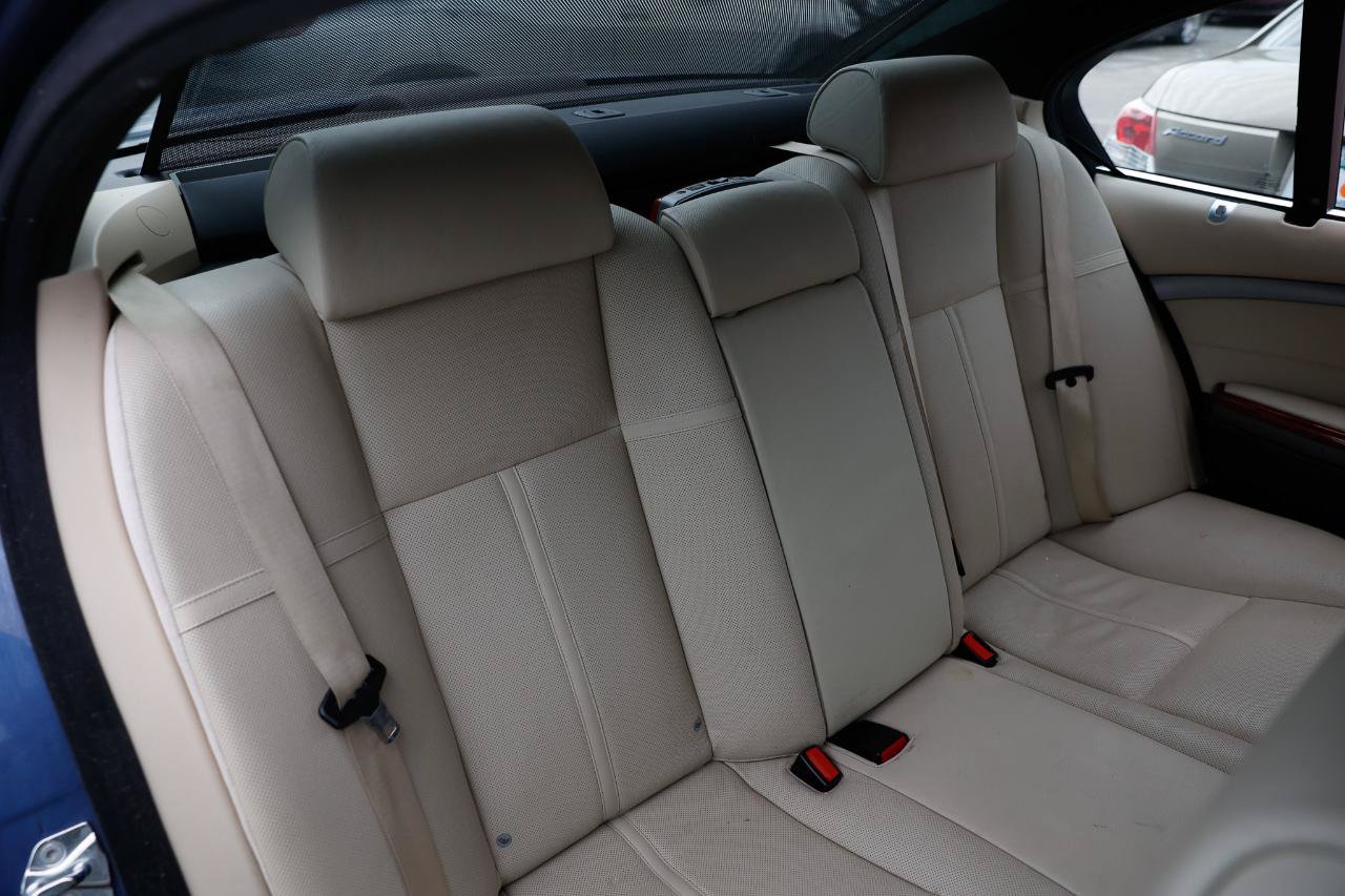 Used 2008 BMW ALPINA B7 w/ Rear Entertainment Pkg RWD image 16