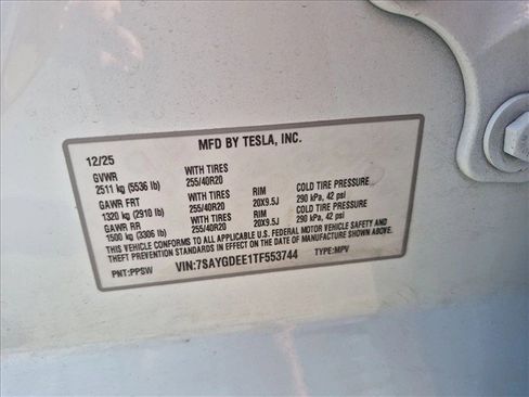 Used 2026 Tesla Model Y AWD image 22