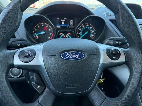 Used 2016 Ford Escape SE FWD image 14