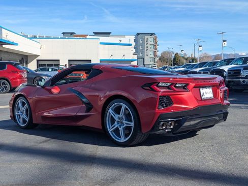 Used 2022 Chevrolet Corvette Stingray w/ Engine Appearance Package image 10