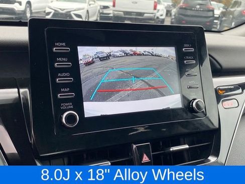 Used 2023 Toyota Camry SE image 8