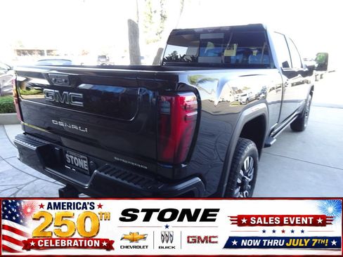Certified 2025 GMC Sierra 2500 Denali Ultimate AWD/4WD image 10