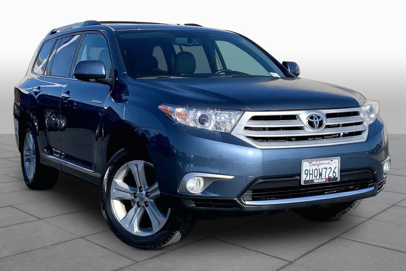 Used 2013 Toyota Highlander Limited AWD/4WD image 2