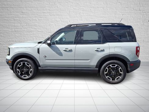 Used 2022 Ford Bronco Sport Outer Banks w/ Tech Package AWD/4WD image 8