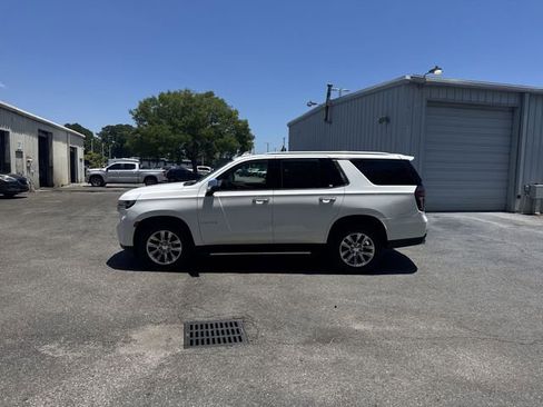 Used 2021 Chevrolet Tahoe Premier w/ Premium Package AWD/4WD image 8