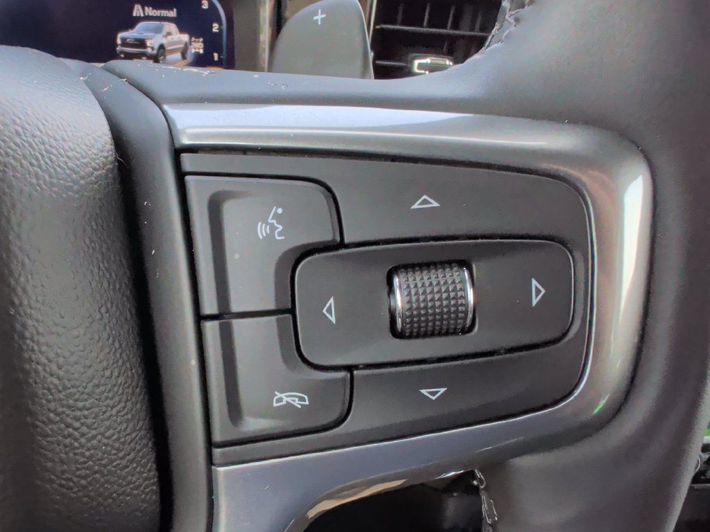 Used 2023 Chevrolet Silverado 1500 LT Trail Boss w/ LT Trail Boss Premium Package AWD/4WD image 26