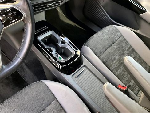 Certified 2022 Volkswagen ID.4 Pro image 16