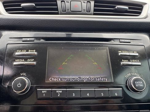 Used 2015 Nissan Rogue SV image 31