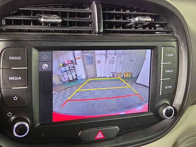 Certified 2023 Kia Soul LX w/ LX Technology Package FWD image 17
