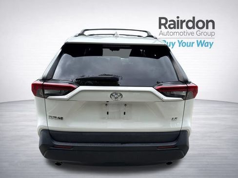 Used 2021 Toyota RAV4 LE FWD image 6