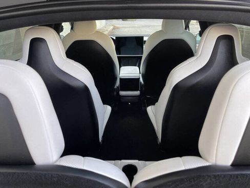 Used 2023 Tesla Model X Plaid image 12