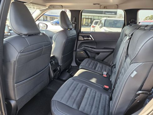 New 2026 Mitsubishi Outlander AWD image 10