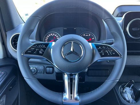New 2026 Mercedes-Benz Sprinter 2500 image 24