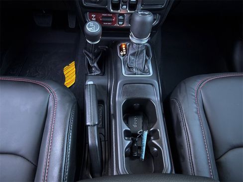 New 2025 Jeep Wrangler Unlimited Rubicon image 17