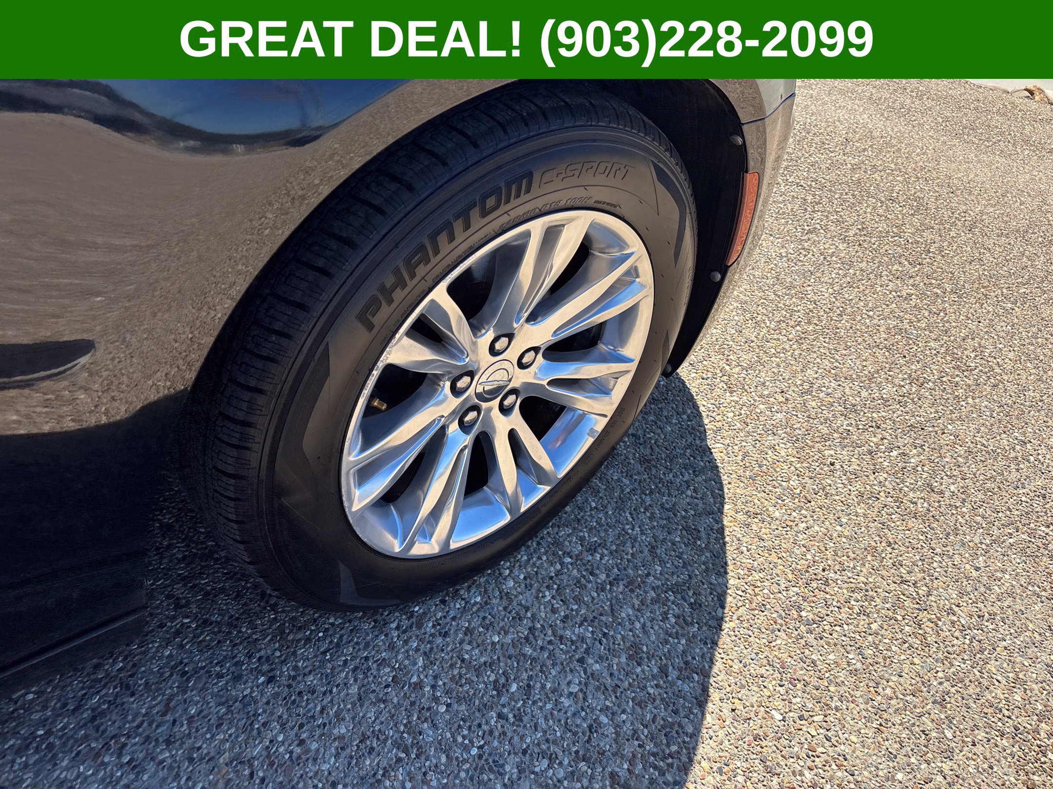 Used 2016 Chrysler 300 C RWD image 13