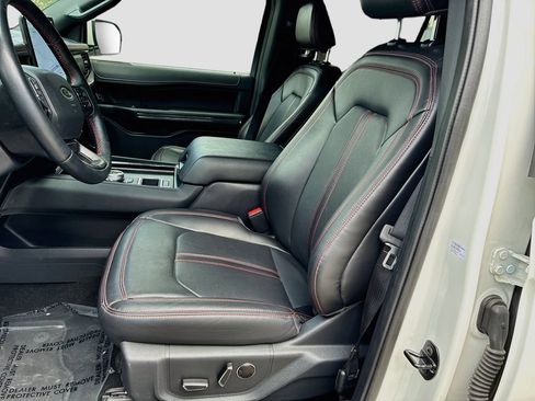 Used 2024 Ford Expedition Limited RWD image 20